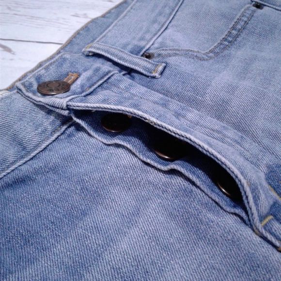J.Crew Distressed Blue Denim Jean Shorts Button Fly Cuffed Size 31 - Picture 5 of 5
